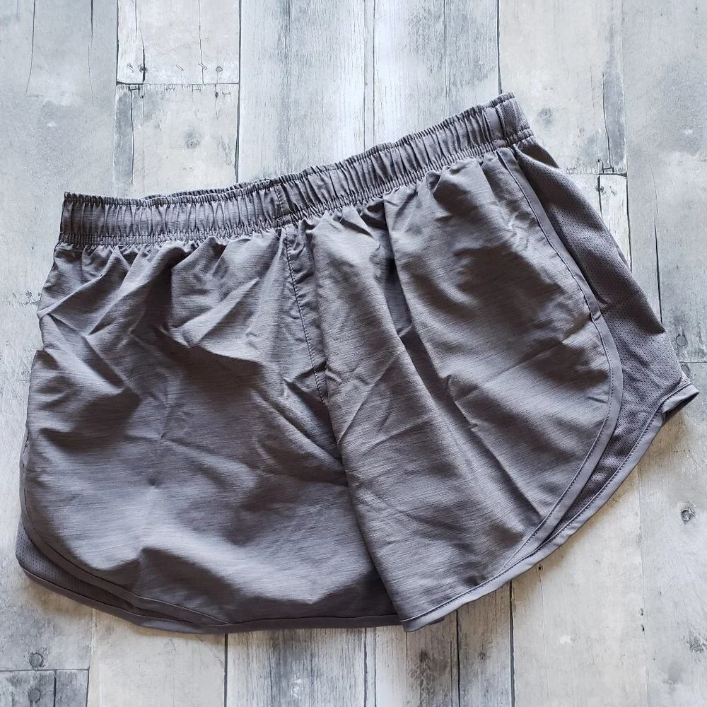 NWT - Nike Women's Light Heather Grey Brief-Lined Running Tempo Short - Size L - Picture 2 of 2